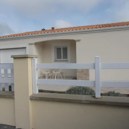 Maison Plain-pied A Saujon, 2 Ch, Terrasse, Jardin, Garage, Animaux Ok, Proche Royan Et Plages - Fr-1-71-76 *
