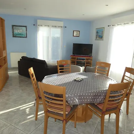 Charmante Maison F3 A Saujon, 2 Chambres, Animaux Acceptes, Parking - Fr-1-71-76 * Saujon